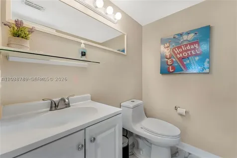 1418 Collins Avenue Miami Beach FL 33139
