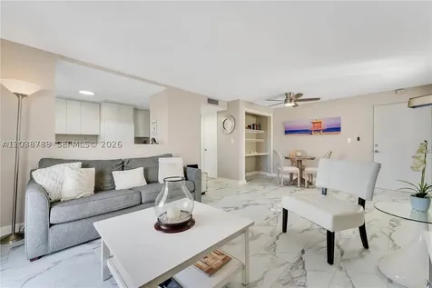 1418 Collins Avenue Miami Beach FL 33139