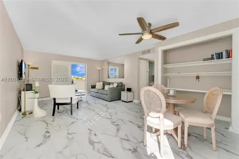 1418 Collins Avenue Miami Beach FL 33139
