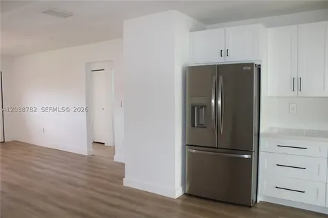 3827 SW 88 Court Miami FL 33165