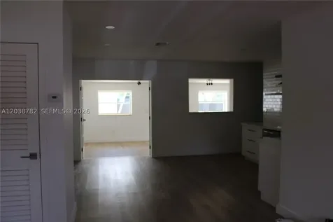 3827 SW 88 Court Miami FL 33165