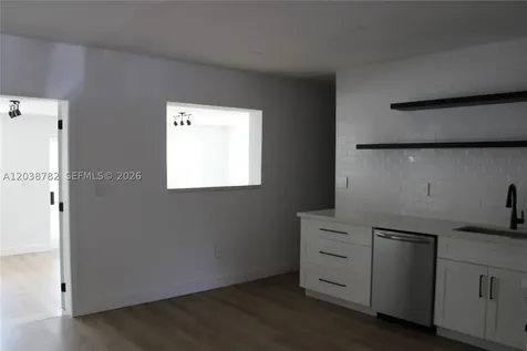 3827 SW 88 Court Miami FL 33165