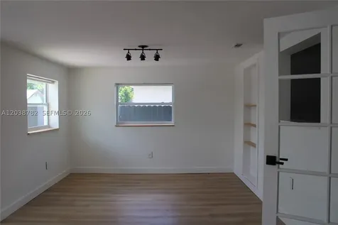 3827 SW 88 Court Miami FL 33165