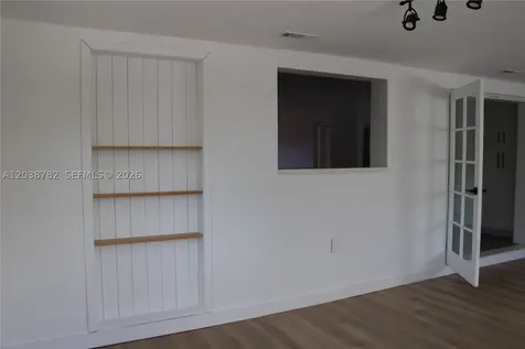 3827 SW 88 Court Miami FL 33165