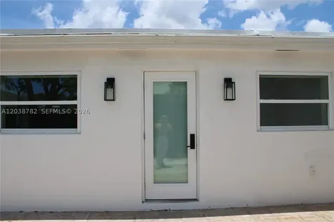 3827 SW 88 Court Miami FL 33165