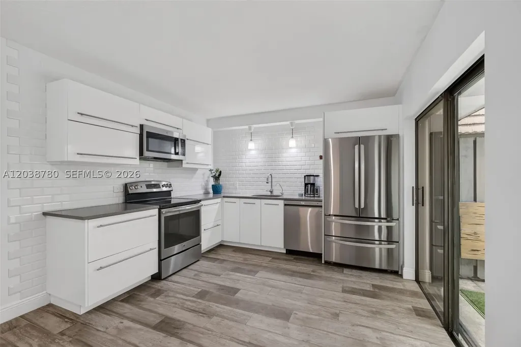 114 1st Lane Palm Beach Gardens FL 33418