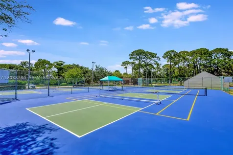 114 1st Lane Palm Beach Gardens FL 33418