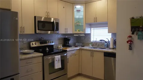 800 S Hollybrook Drive Pembroke Pines FL 33025