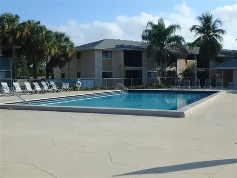 9727 Hammocks Boulevard Miami FL 33196