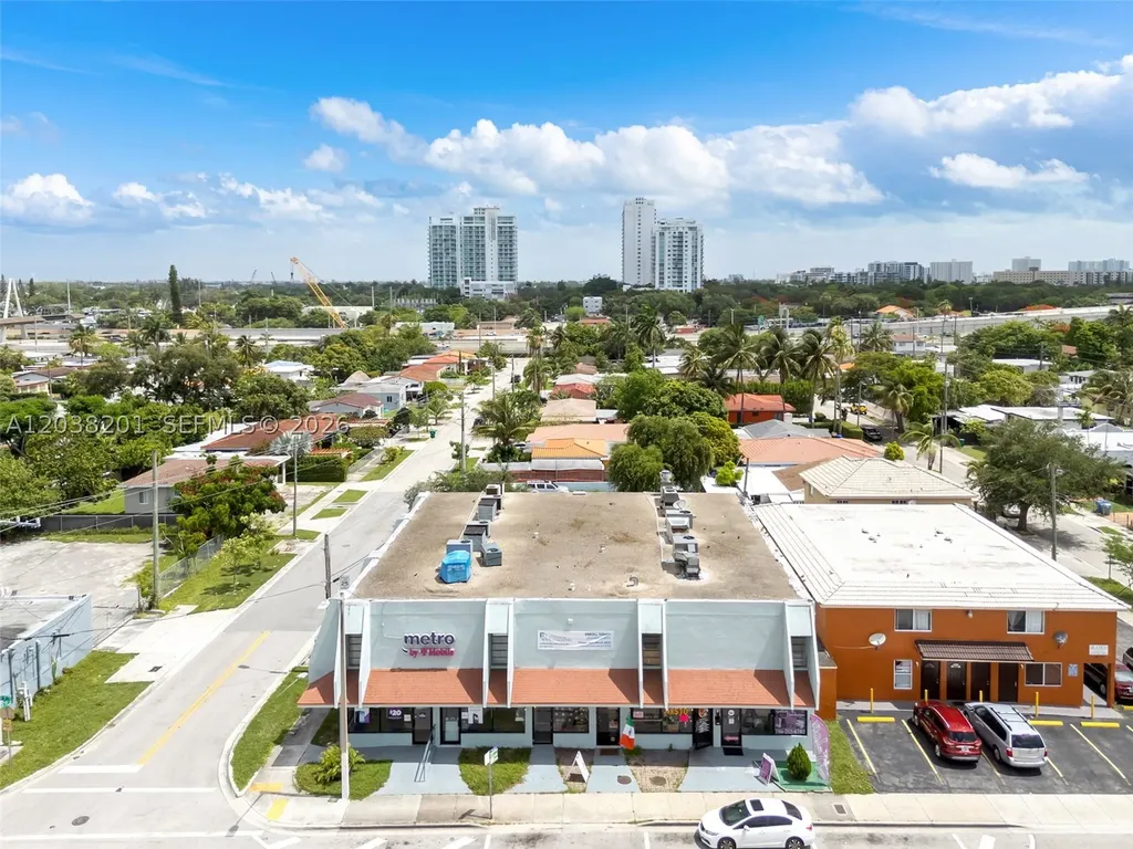1879 NW 7th Street Miami FL 33125