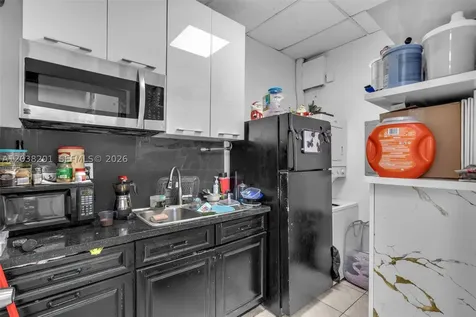 1879 NW 7th Street Miami FL 33125