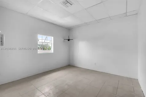 1879 NW 7th Street Miami FL 33125