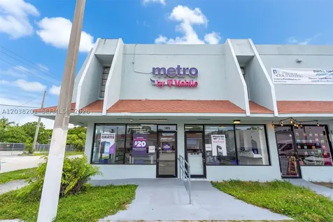 1879 NW 7th Street Miami FL 33125