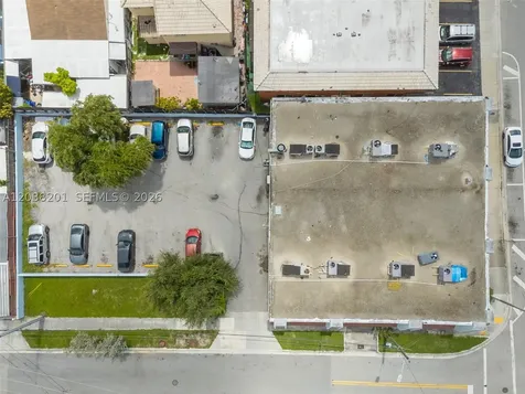 1879 NW 7th Street Miami FL 33125