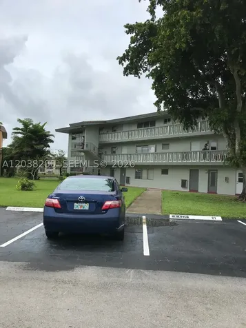 5420 NW 11th Street Plantation FL 33313