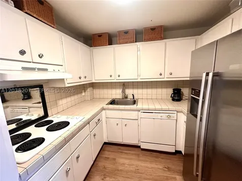 245 18th Street Miami Beach FL 33139
