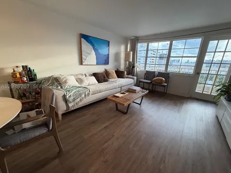 245 18th Street Miami Beach FL 33139