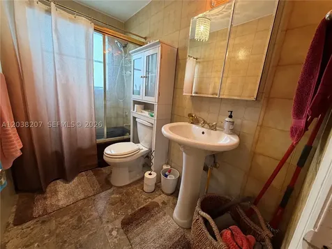 245 18th Street Miami Beach FL 33139