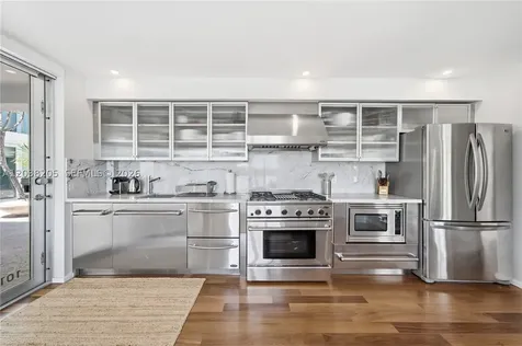 1601 West Avenue Miami Beach FL 33139