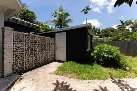 334 NW 110th Street Miami FL 33168