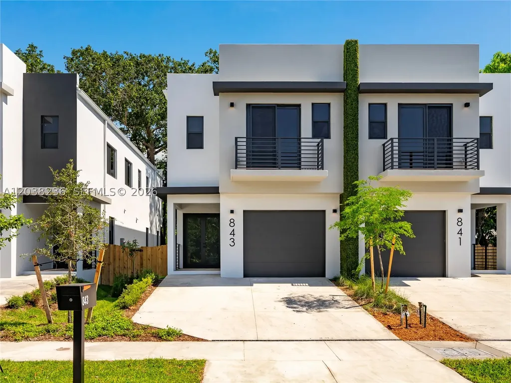 843 SW 29th Street Fort Lauderdale FL 33315