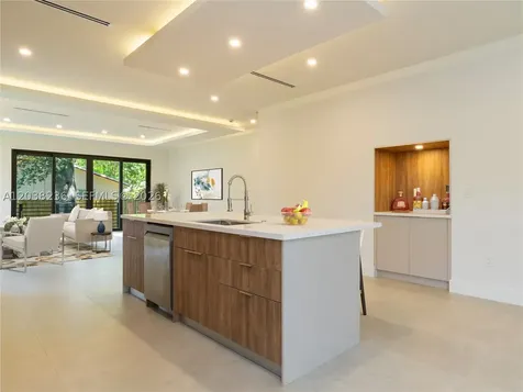 843 SW 29th Street Fort Lauderdale FL 33315