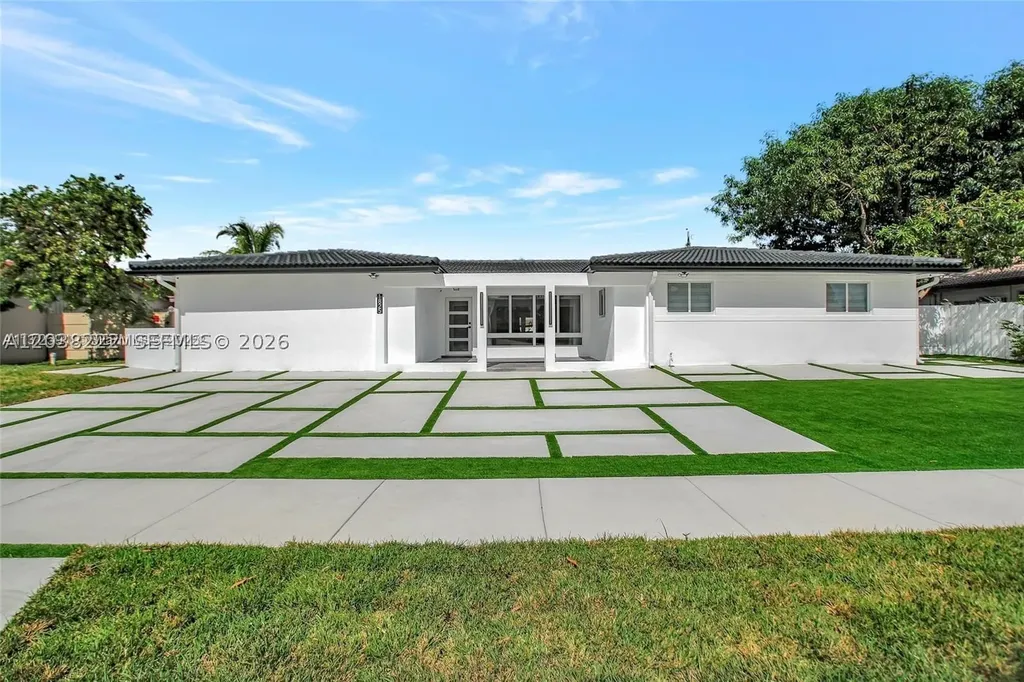 1825 NE 197th Terrace Miami FL 33179