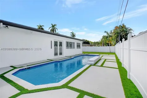 1825 NE 197th Terrace Miami FL 33179