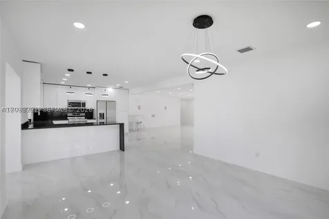 1825 NE 197th Terrace Miami FL 33179