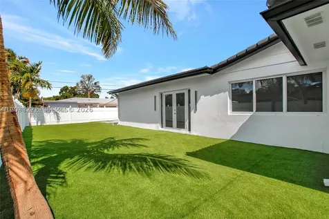 1825 NE 197th Terrace Miami FL 33179