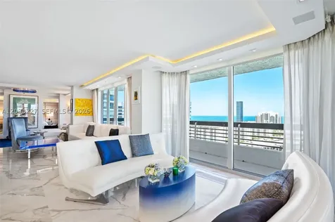 19101 NE 36th Court Aventura FL 33180