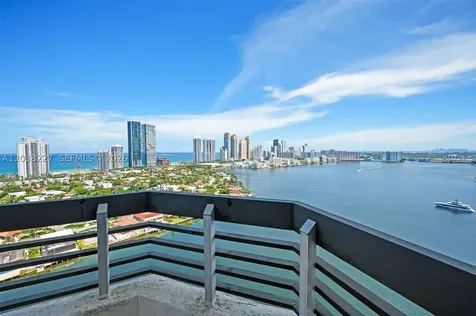 19101 NE 36th Court Aventura FL 33180