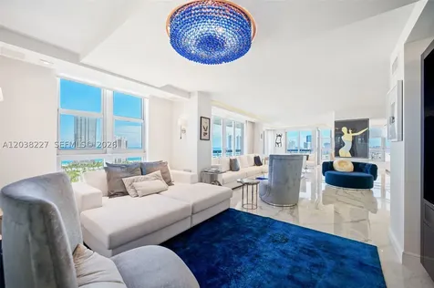 19101 NE 36th Court Aventura FL 33180