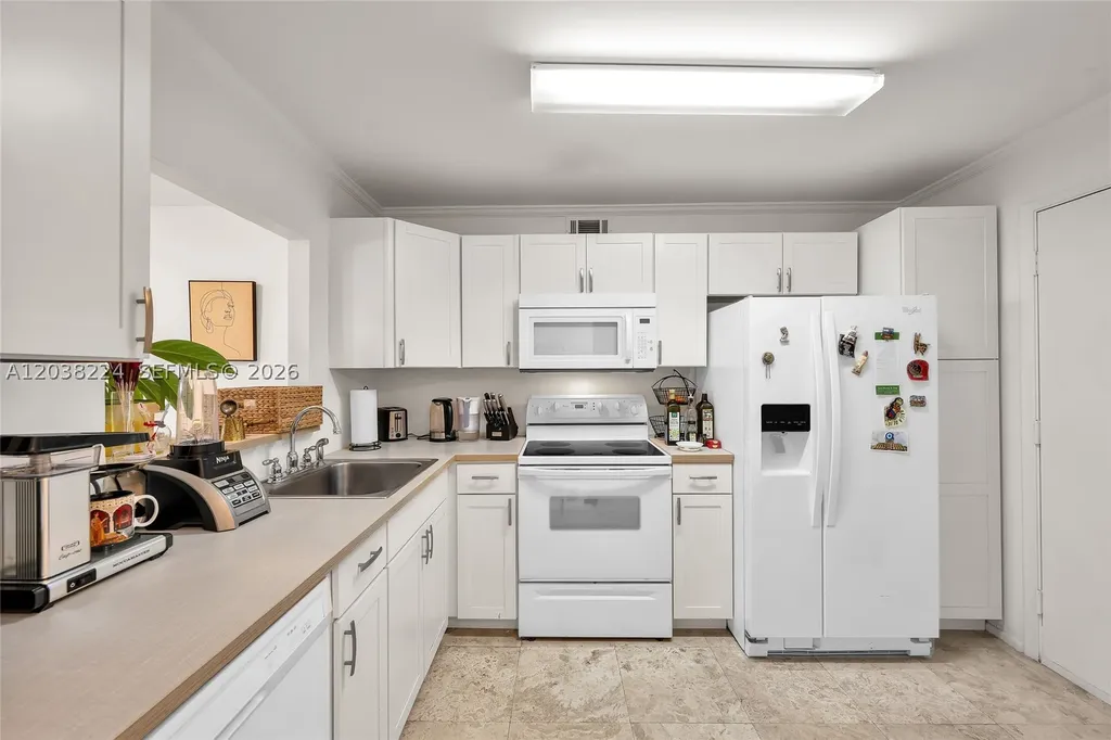 1020 Meridian Avenue Miami Beach FL 33139