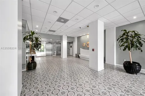 1020 Meridian Avenue Miami Beach FL 33139