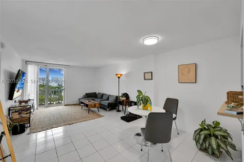 1020 Meridian Avenue Miami Beach FL 33139