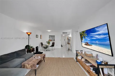 1020 Meridian Avenue Miami Beach FL 33139