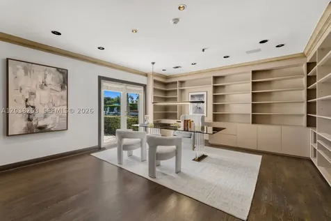 6500 N Bay Road Miami Beach FL 33141