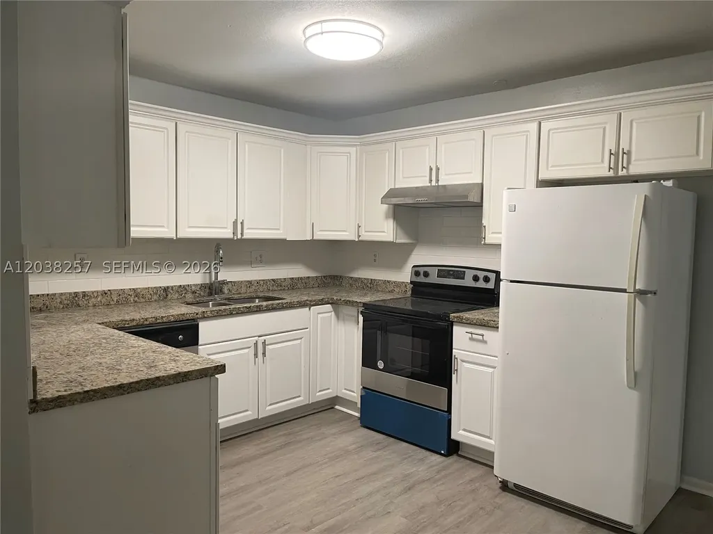 4102 NW 79th Avenue Coral Springs FL 33065