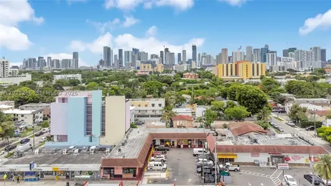 425 Miami FL 33128