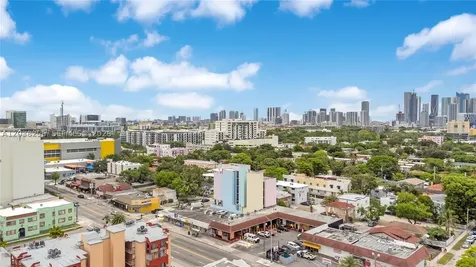 425 Miami FL 33128