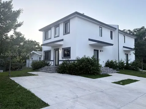 6280 NW 22nd Court Miami FL 33147