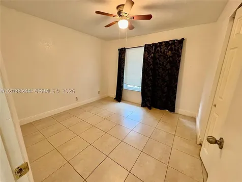 5534 S Lakewood Circle S Margate FL 33063