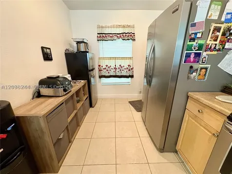 5534 S Lakewood Circle S Margate FL 33063