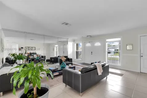 9624 NW 19th Place Sunrise FL 33322