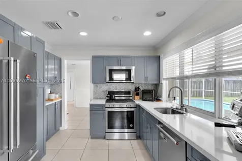 9624 NW 19th Place Sunrise FL 33322