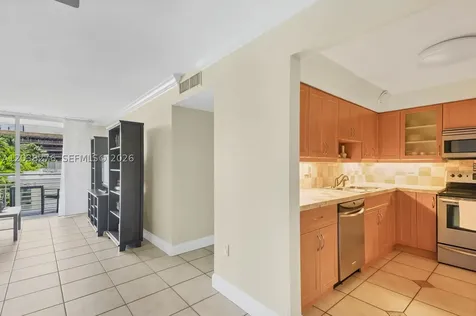 1605 Bay Road Miami Beach FL 33139