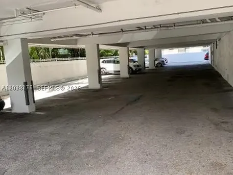 1605 Bay Road Miami Beach FL 33139