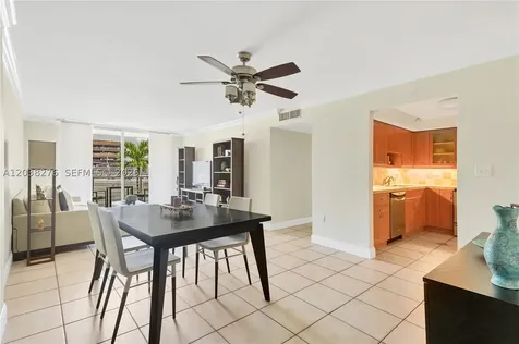 1605 Bay Road Miami Beach FL 33139