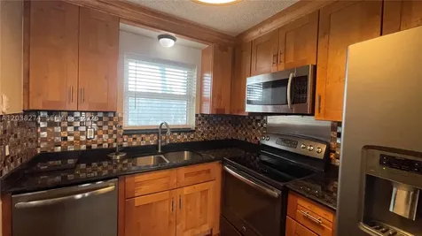 531 W Kalmia Drive Lake Park FL 33403